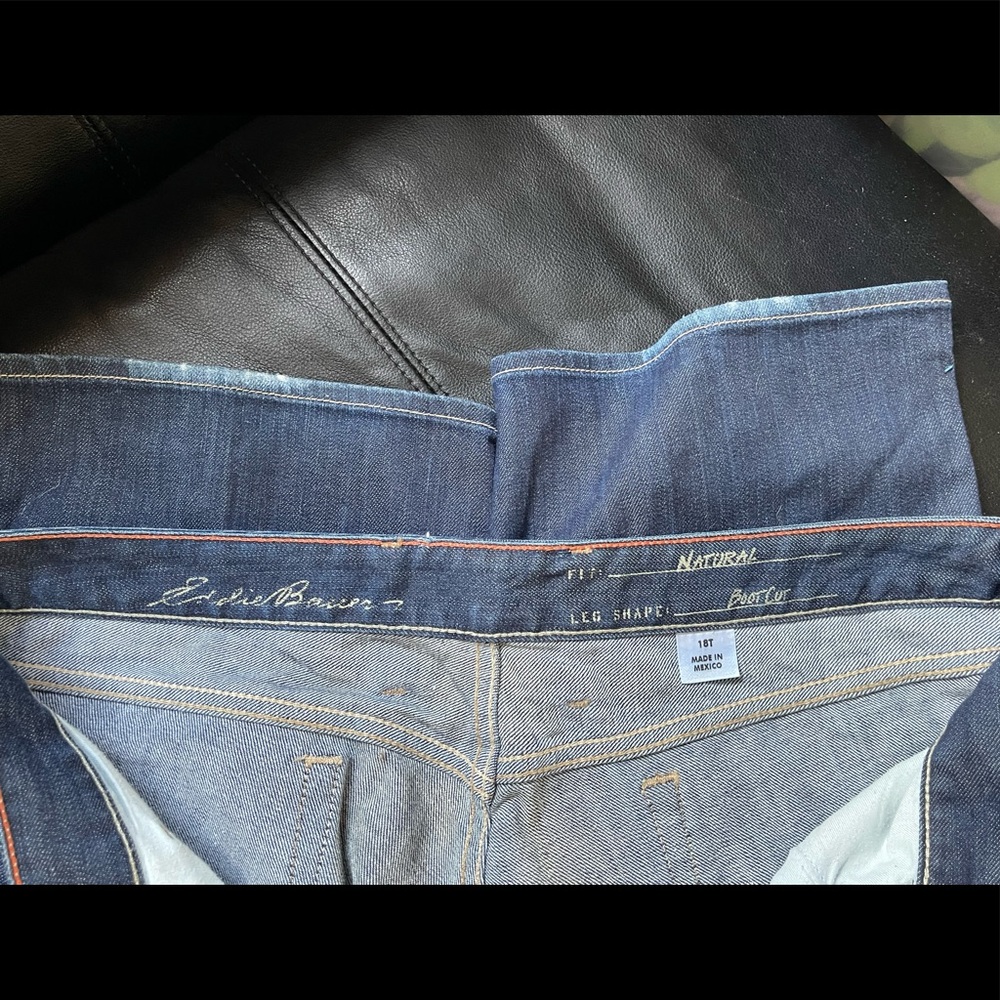 Eddie Bauer womens bootcut jeans. 18T